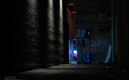Mörk gränd