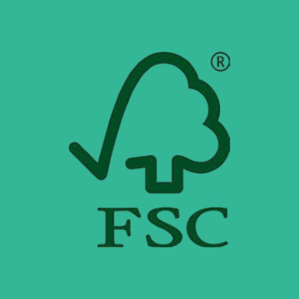 FSC logotyp mot grön bakgrund