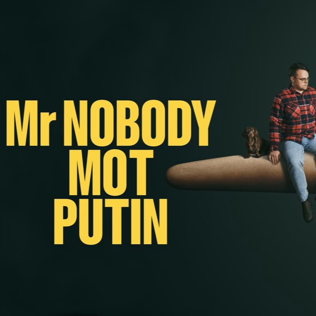 Mr nobody mot Putin. Man sitter på lång näsa.