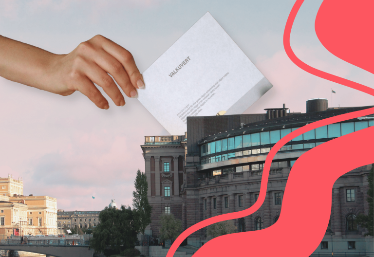 En hand som håller ett valkuvert ovanför en bild tagen på riksdagsguset